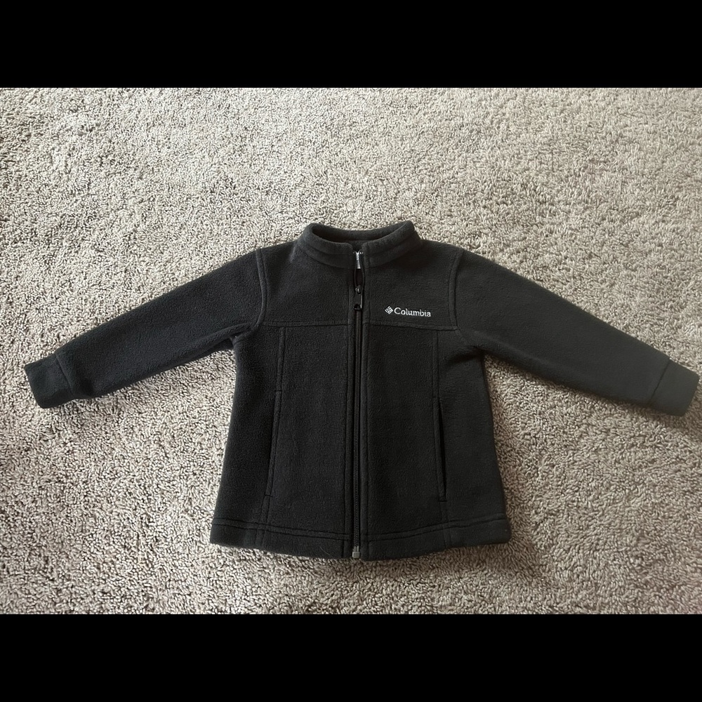 All black Columbia fleece jacket (18-24mos).